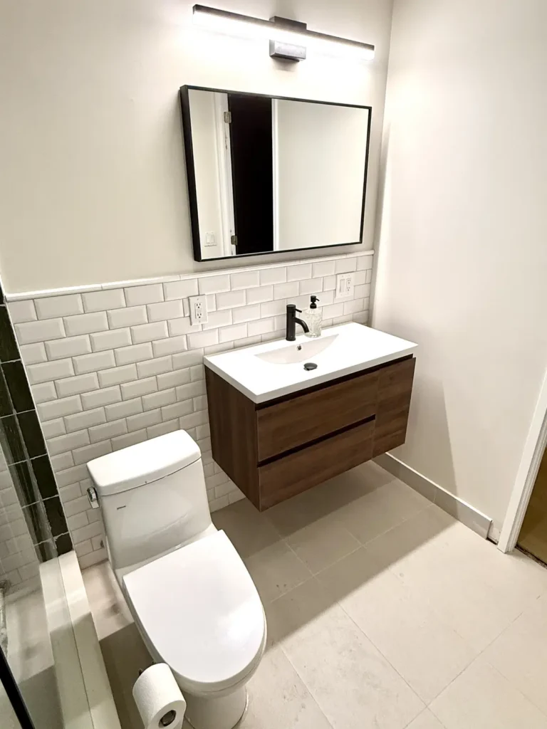 Kleinburg — Modern Bathroom Remodel
